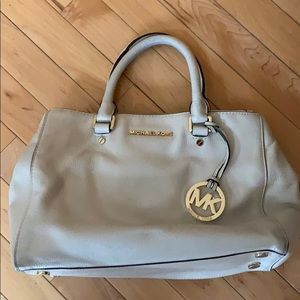 Michael Kors White Handbag